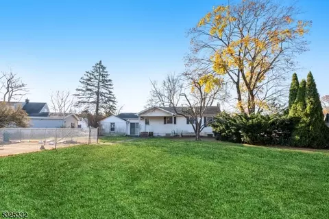 39 Burnside Pl, Wanaque Boro, NJ 07420 photo 26
