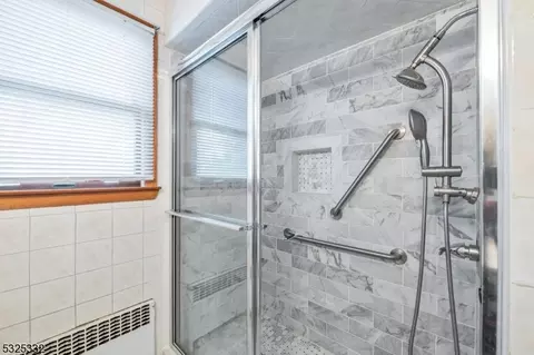 39 Burnside Pl, Wanaque Boro, NJ 07420 photo 15