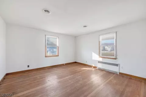 39 Burnside Pl, Wanaque Boro, NJ 07420 photo 11