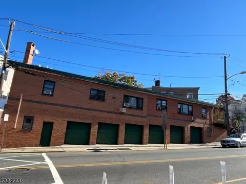 650 36th St # A, Union City, NJ 07087