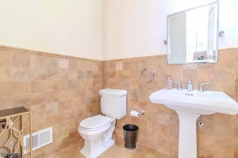 63 Milton Ave, Nutley, NJ 07110 photo 12