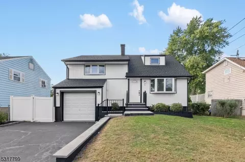 11 Brookside Ct, Woodbridge Twp, NJ 07067