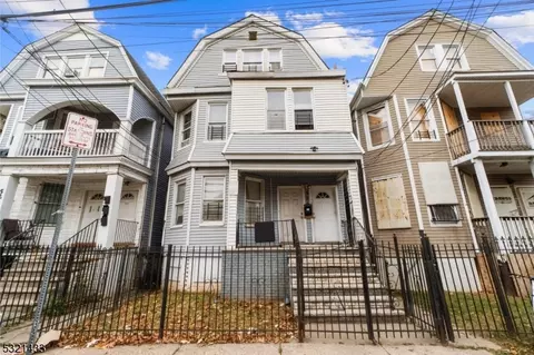521 S 16th St, Newark, NJ 07103