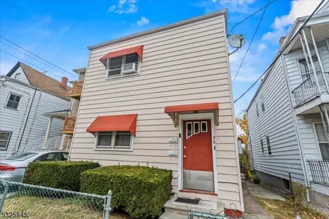 90 Richard St, Passaic, NJ 07055 photo 2