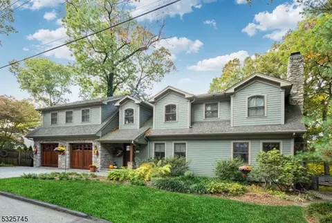 108 Algonquin Trl, Wayne, NJ 07470