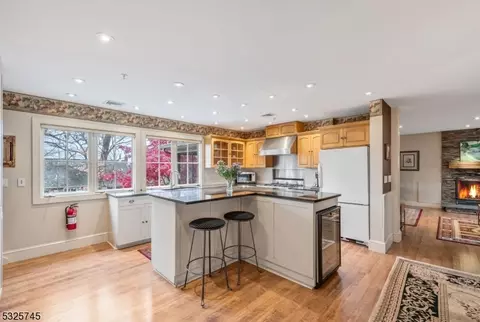 108 Algonquin Trl, Wayne, NJ 07470 photo 15