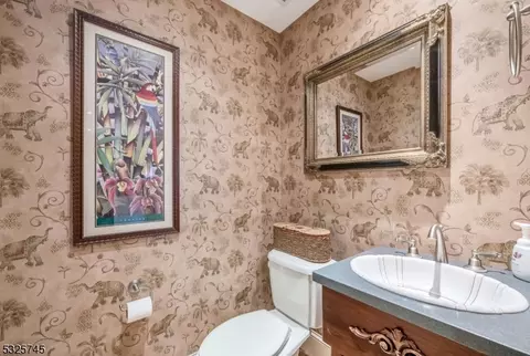108 Algonquin Trl, Wayne, NJ 07470 photo 20