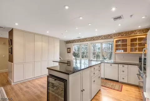 108 Algonquin Trl, Wayne, NJ 07470 photo 16