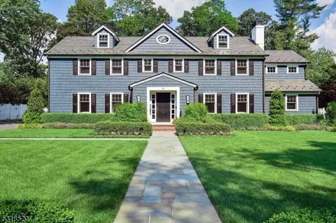 74 Stewart Rd, Millburn Twp, NJ 07078
