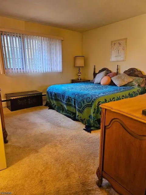 88 Glen Ave, Paramus, NJ 07652 photo 18