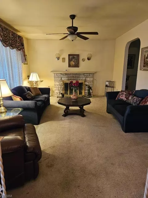 88 Glen Ave, Paramus, NJ 07652 photo 7