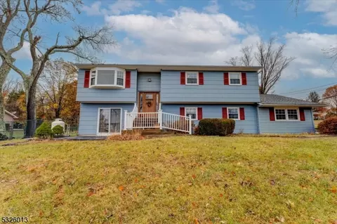 15 Ridge Rd, Frenchtown, NJ 08825