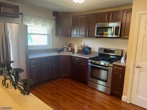 4 Rose Ter, Wayne, NJ 07470 photo 8