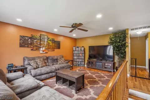 42 River Rd, Stanhope, NJ 07874 photo 4