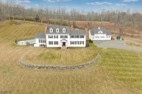 83 Ridge Rd, Sandyston Twp, NJ 07827