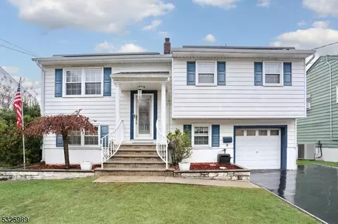 13 Lamker Ct Hm, Little Ferry, NJ 07643