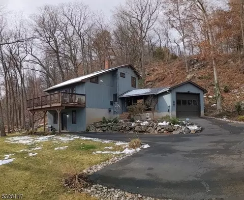 106 Lounsberry Hollow Rd, Sussex, NJ 07461
