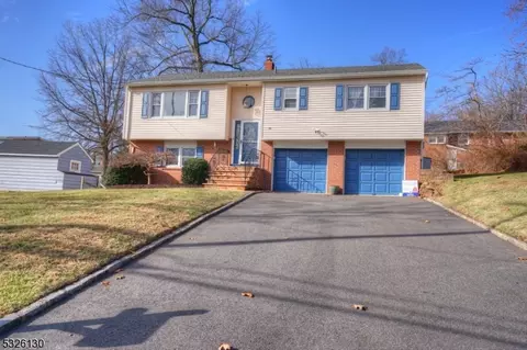 88 Maple Ave, Long Hill Twp, NJ 07980