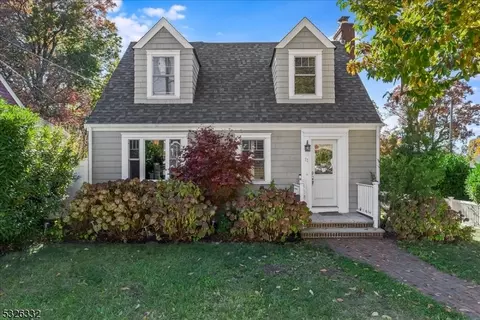 22 Gates Ave, West Caldwell Twp, NJ 07006