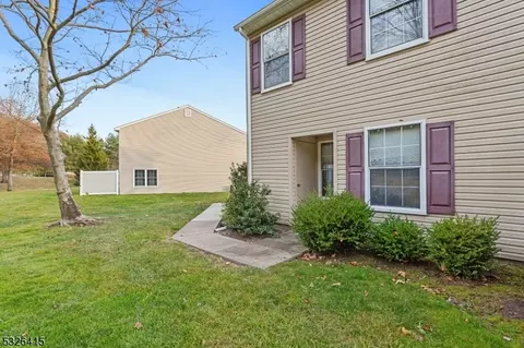 21 Toms Point Ln #21, Lincoln Park, NJ 07035