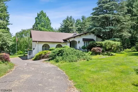 85 Ridge Rd, Randolph, NJ 07869