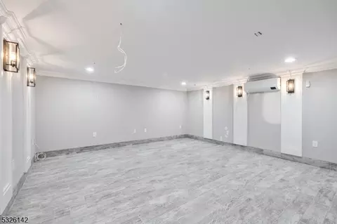 519 Green Valley Rd, Paramus, NJ 07652 photo 27