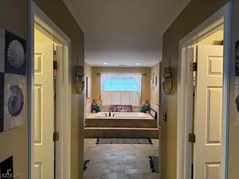 2 Manor Dr, Byram Twp, NJ 07821 photo 15