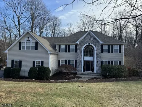 2 Manor Dr, Byram Twp, NJ 07821 photo 2