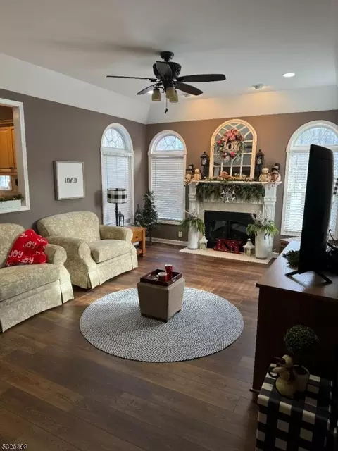 2 Manor Dr, Byram Twp, NJ 07821 photo 10