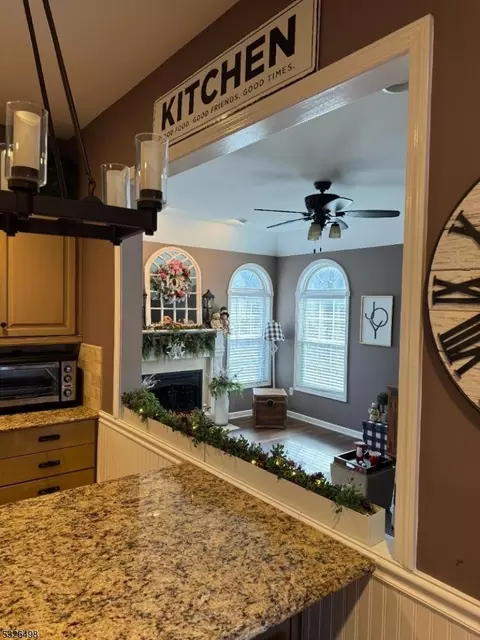 2 Manor Dr, Byram Twp, NJ 07821 photo 8