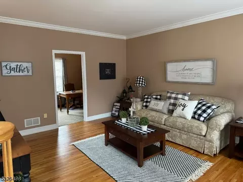 2 Manor Dr, Byram Twp, NJ 07821 photo 12