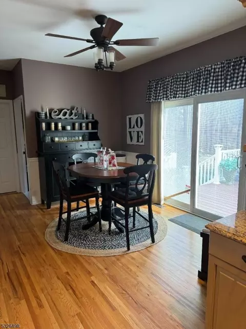 2 Manor Dr, Byram Twp, NJ 07821 photo 9