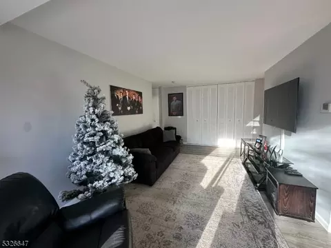 458 River Rd #E, Nutley, NJ 07110 photo 3