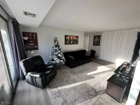 458 River Rd #E, Nutley, NJ 07110 photo 4