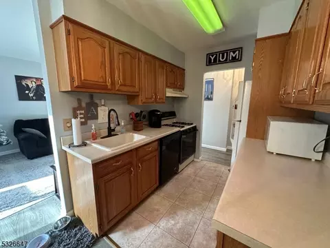 458 River Rd #E, Nutley, NJ 07110 photo 7