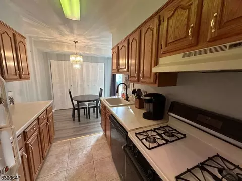 458 River Rd #E, Nutley, NJ 07110 photo 10