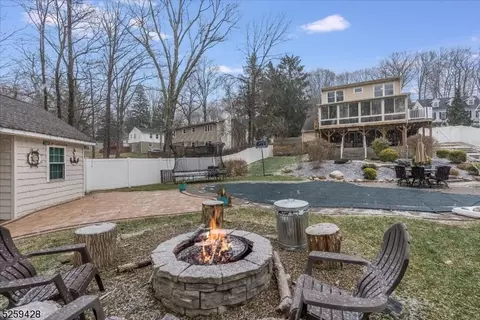 100 Alpine Trl, Sparta, NJ 07871