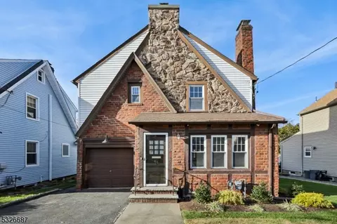 65 Overlook Ter, Bloomfield, NJ 07003