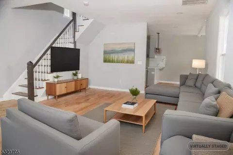 65 Mercer St, Somerville, NJ 08876
