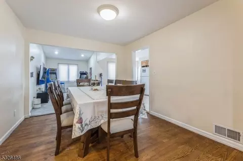 25 Packanack Lake Rd, Wayne, NJ 07470 photo 8