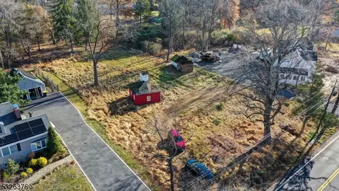 700 Half Foothill Rd, Bridgewater, NJ 08807