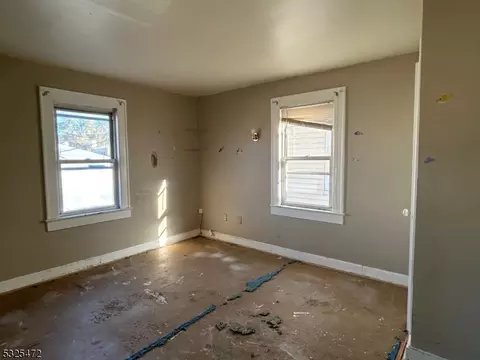 580 Bound Brook Rd, Middlesex, NJ 08846 photo 7