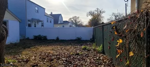 580 Bound Brook Rd, Middlesex, NJ 08846 photo 16