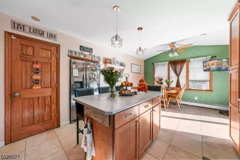 1 Shore Rd, Wayne, NJ 07470 photo 14