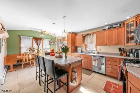 1 Shore Rd, Wayne, NJ 07470 photo 9