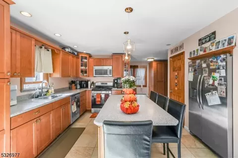 1 Shore Rd, Wayne, NJ 07470 photo 13