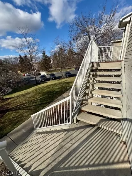 4 Pine Ct, Bedminster, NJ 07921 photo 4
