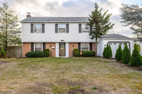 87 Barrington Ln, Willingboro, NJ 08046