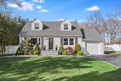 61 Village Dr, Wayne, NJ 07470