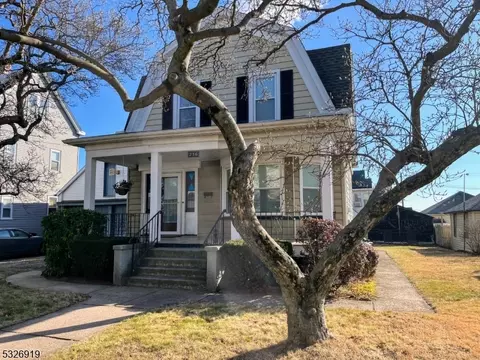 236 N 9th St, Prospect Park, NJ 07508
